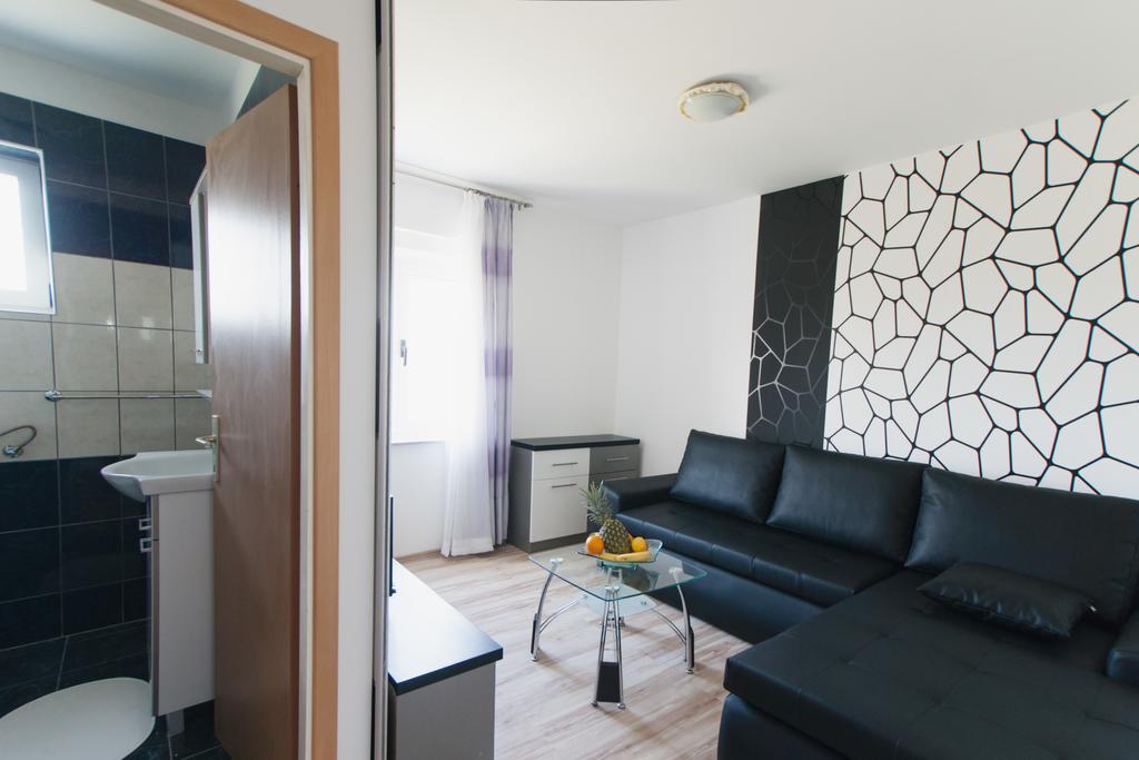 Apartments Toka Petrcane Quarto foto
