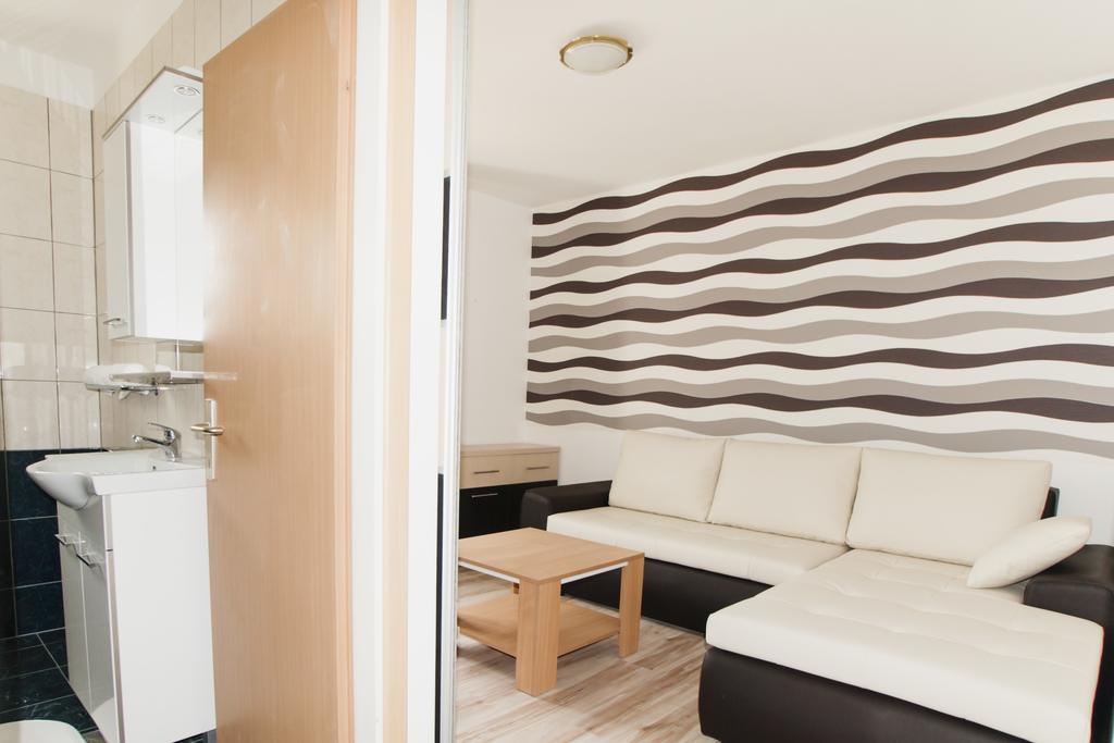 Apartments Toka Petrcane Quarto foto